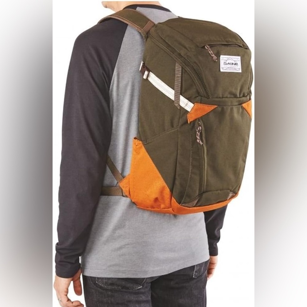 Dakine Backpack - image 2